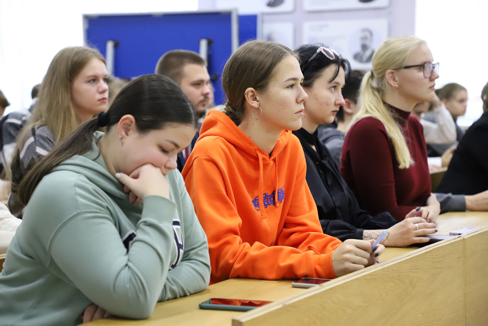 НИУ «БелГУ» принял участие в диктанте «Моя любовь, душа моя – Россия!»