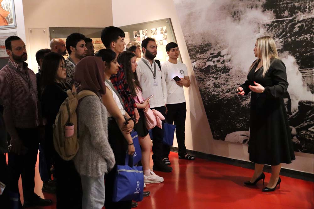 В НИУ «БелГУ» завершился событийный марафон ко Дню Победы для иностранных студентов