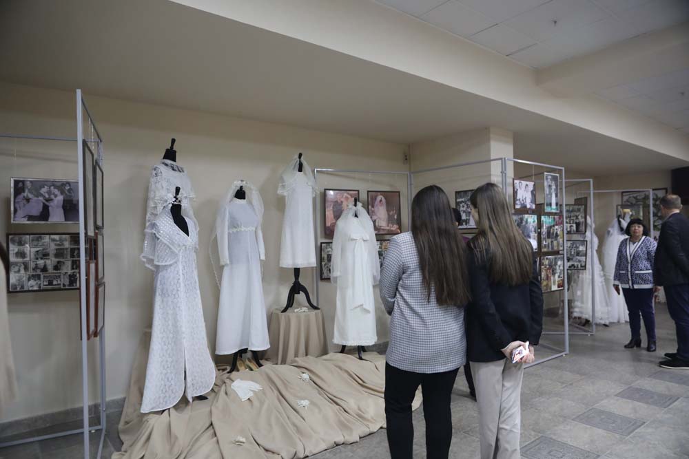 Выставка «Семейные истории» открылась в НИУ «БелГУ»