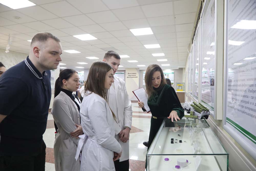 В Белгородском госуниверситете открылась обновлённая выставка научных достижений