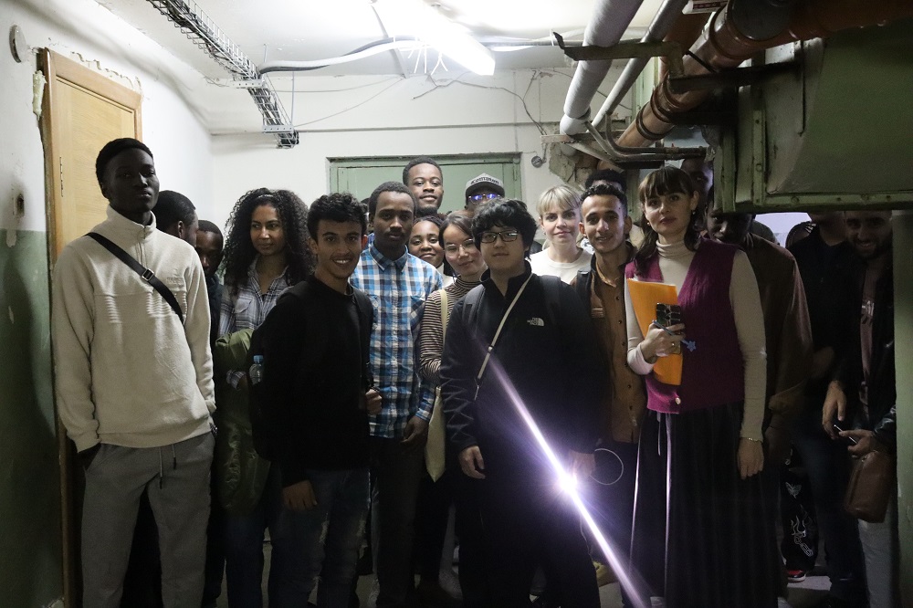 Студентов НИУ «БелГУ» знакомят с техникой безопасности в чрезвычайных ситуациях