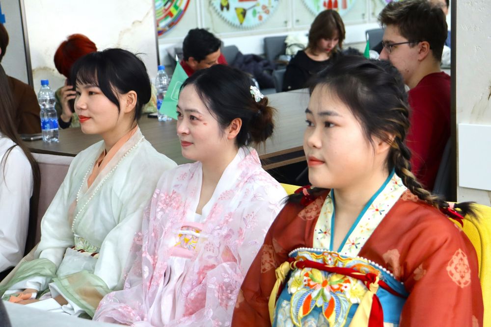 В Центре дружбы народов НИУ «БелГУ» состоялось закрытие Фестиваля культуры народов Китая