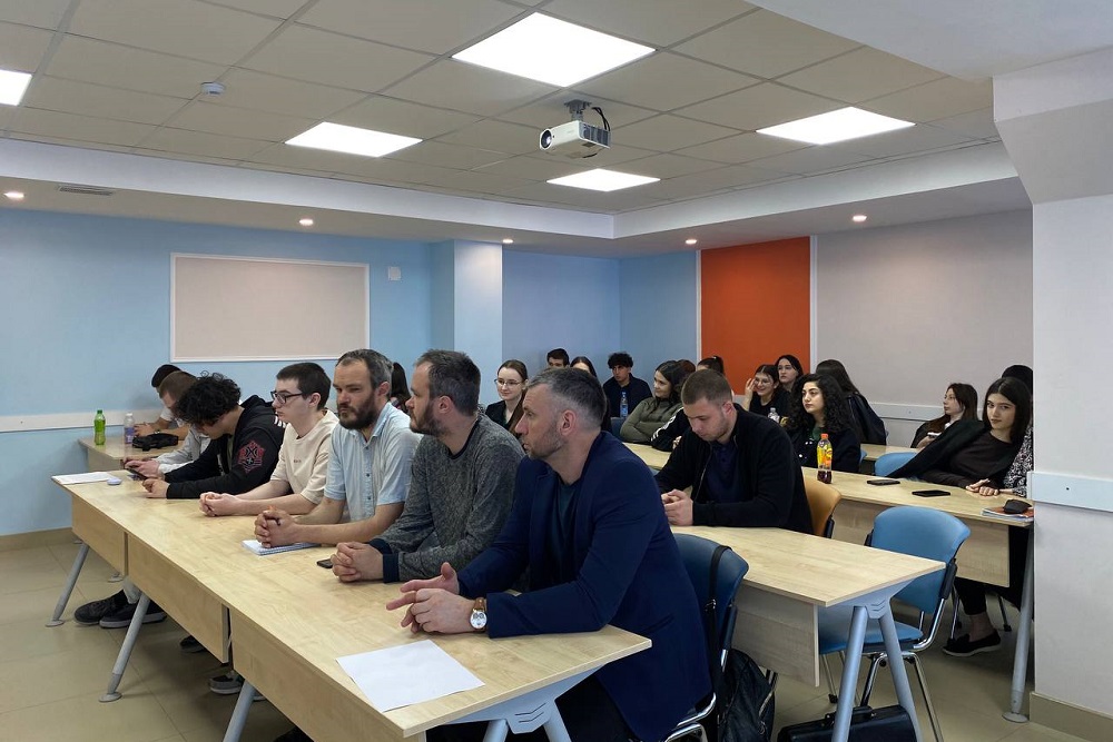 Представитель НИУ «БелГУ» приняла участие в круглом столе, посвящённом сохранению исторической памяти