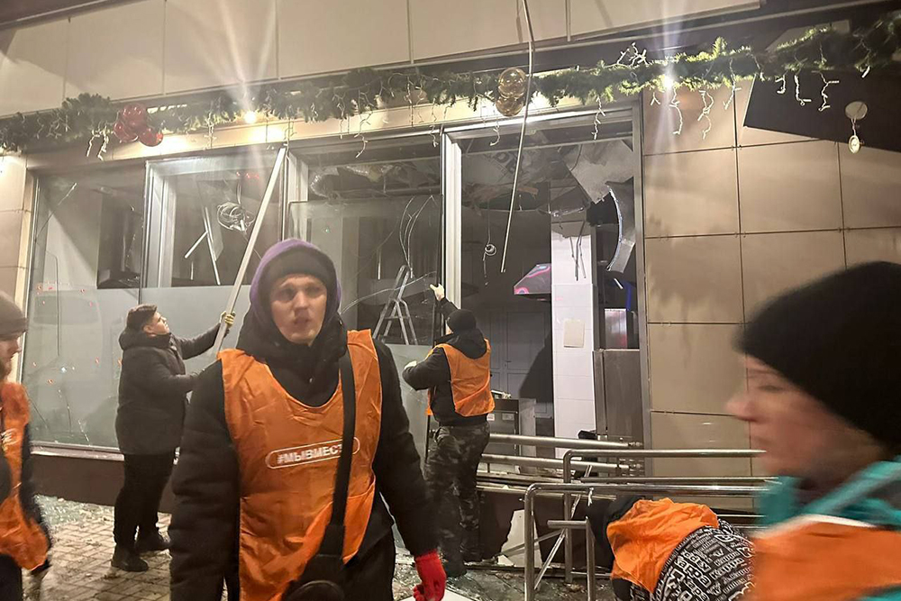 Волонтёры НИУ «БелГУ» присоединились к устранению последствий ударов ВСУ по Белгороду