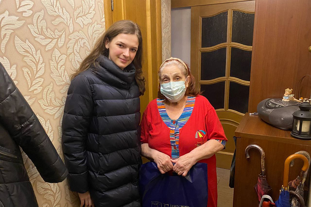 НИУ «БелГУ» поздравляет с наступающим Новым годом ветеранов